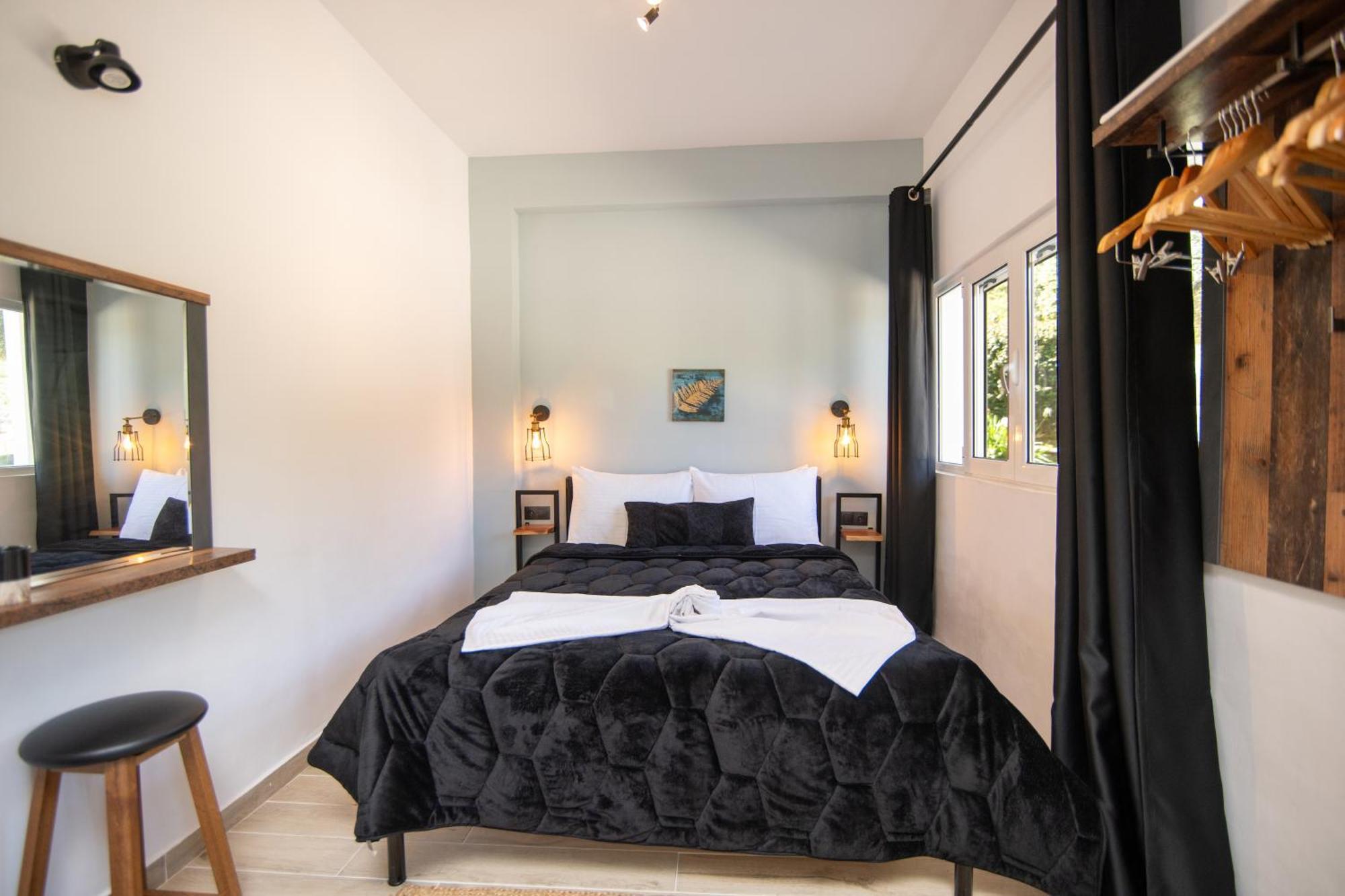 Armoniahousesuites Peritheia Extérieur photo