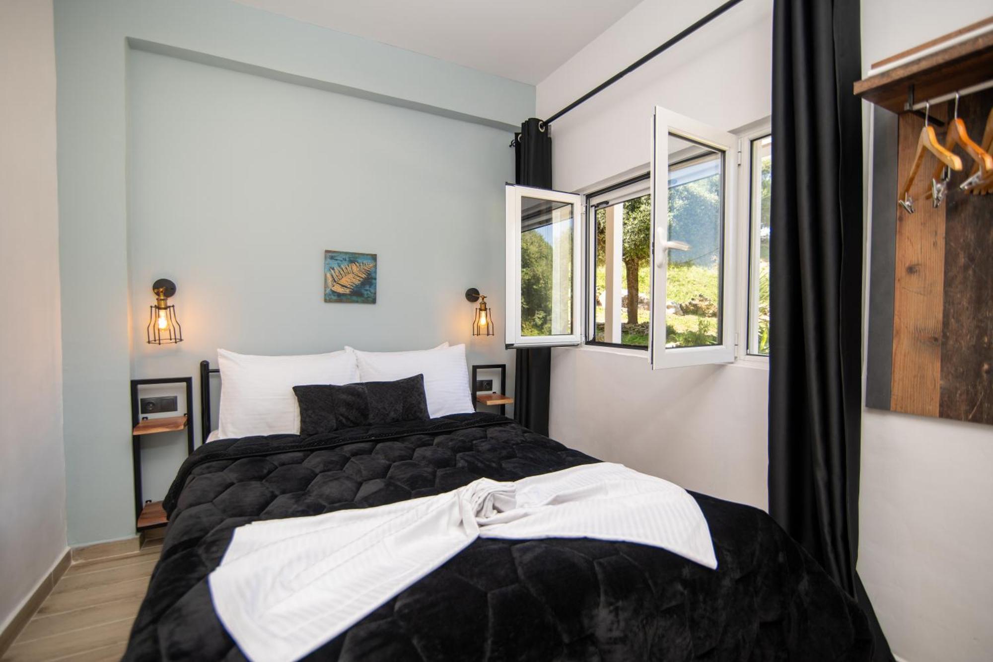 Armoniahousesuites Peritheia Extérieur photo