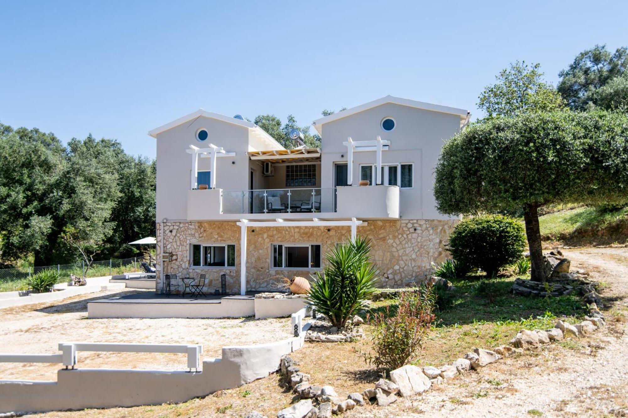 Armoniahousesuites Peritheia Extérieur photo